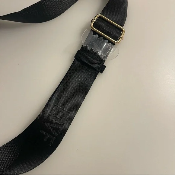 Diane Von Furstenberg for Target crossbody - Picture 2 of 7